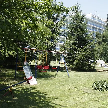 Хотел парк перла 4*
